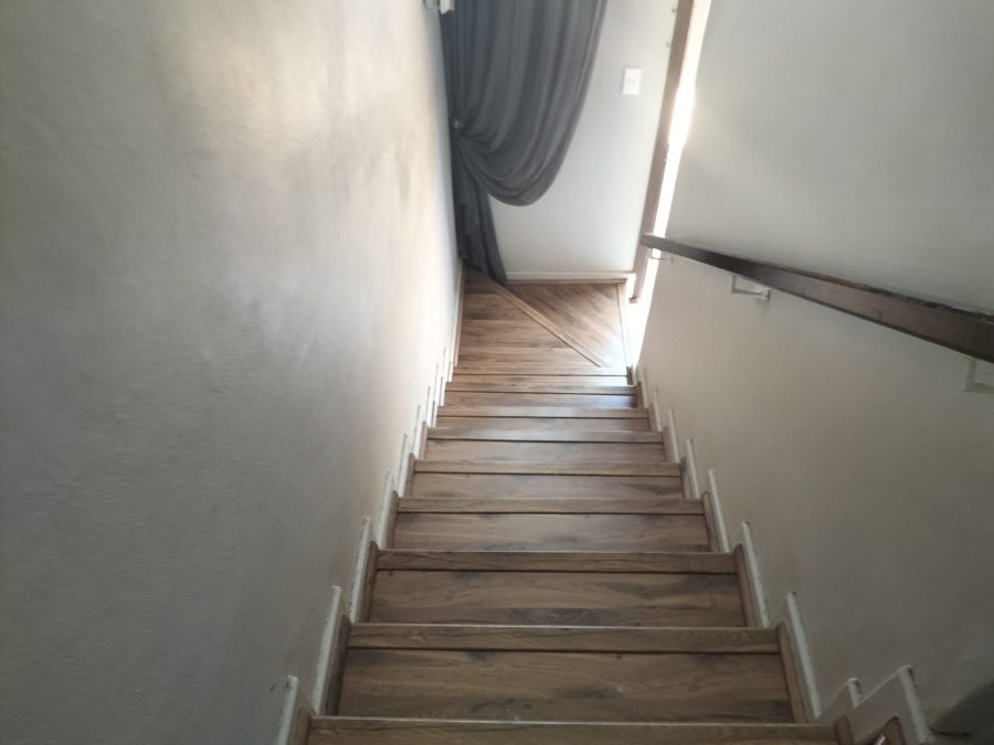 To Let 3 Bedroom Property for Rent in Langenhovenpark Free State